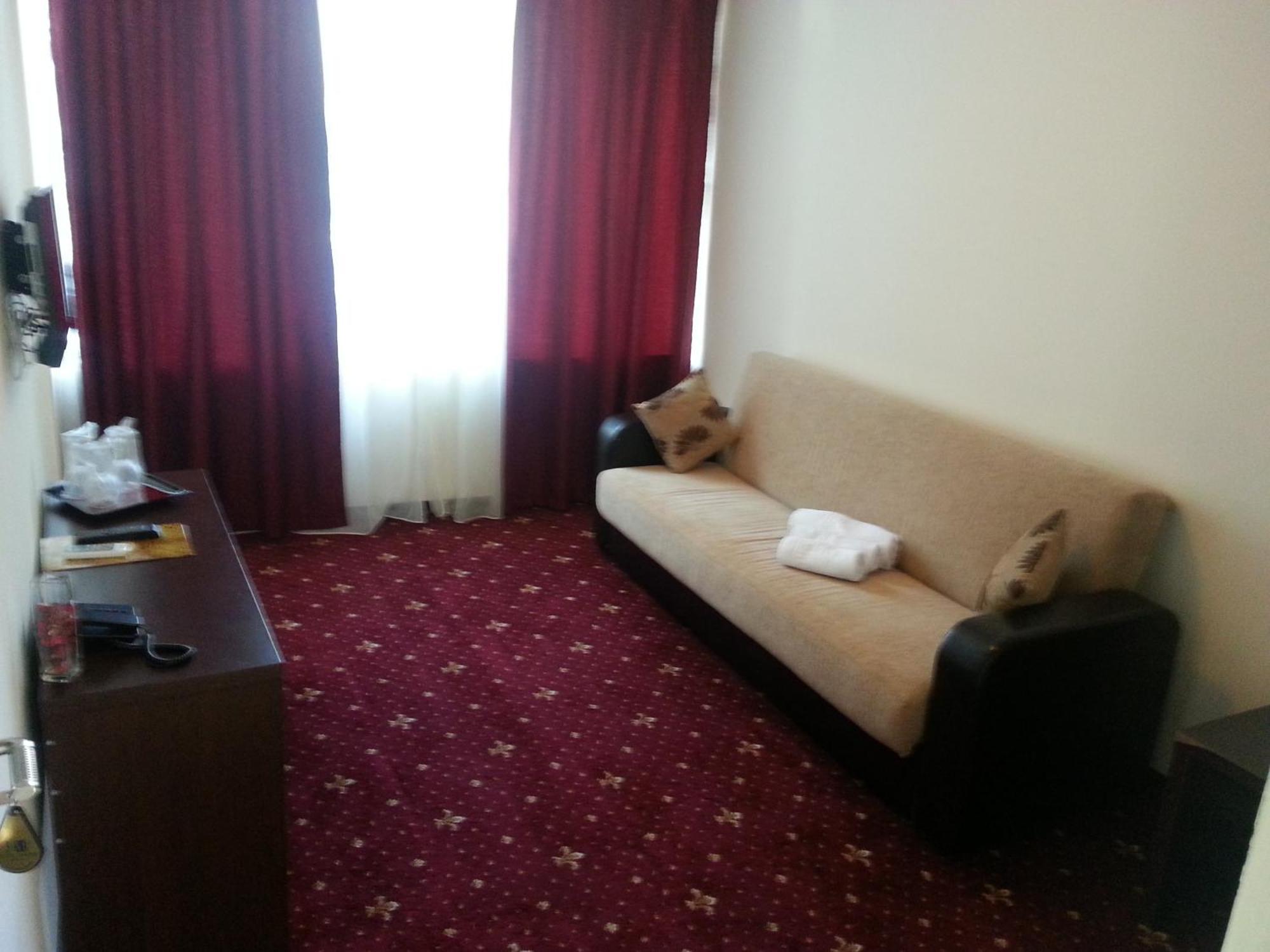 Marie Hotel 3*